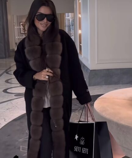 Black long cashmere coat with fox details