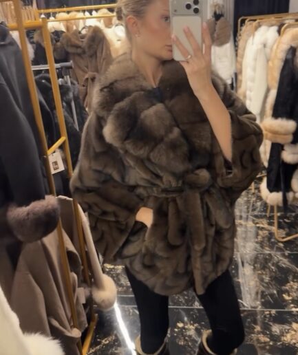 Brown poncho with fox fur details